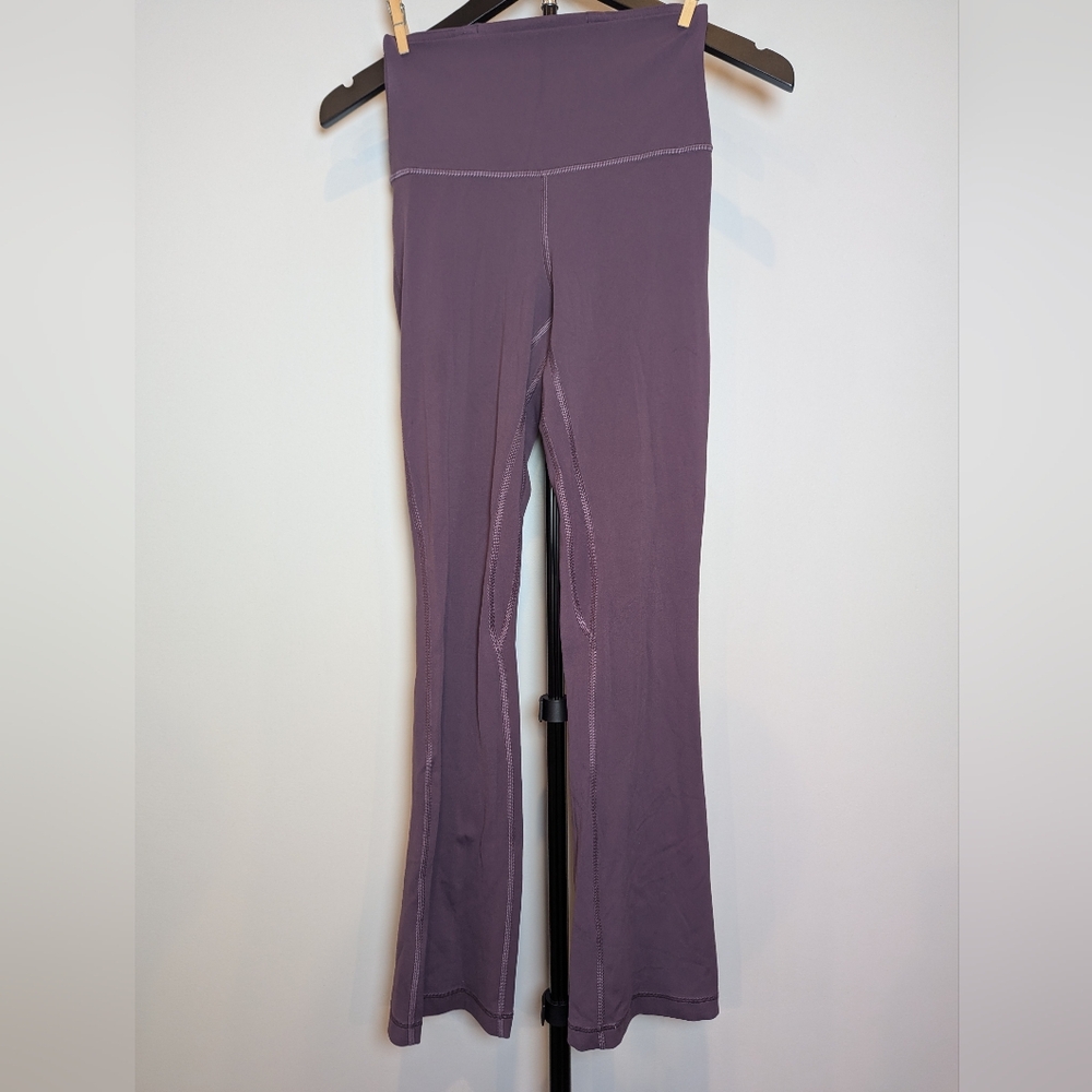 Lululemon Women's Size 4 Align High-Rise Mini-Flared Pant Grape Thistle